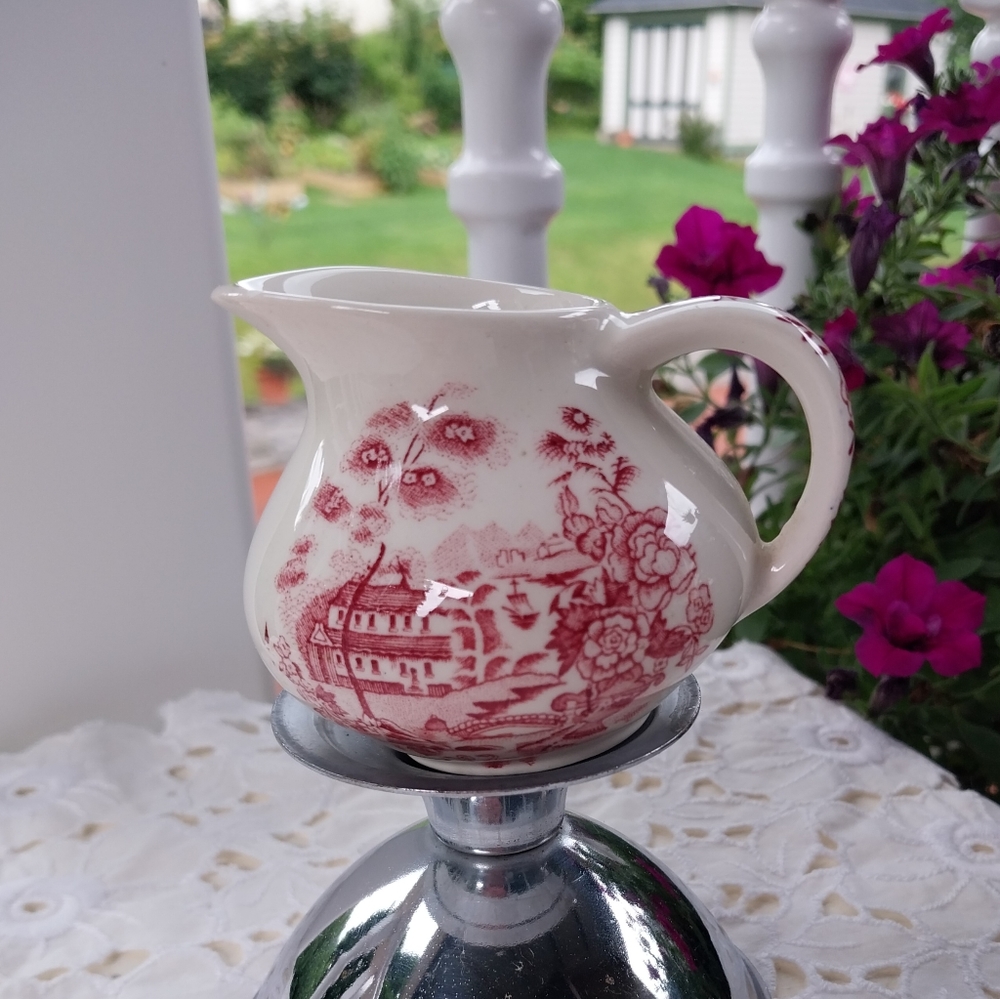 ROYAL CROWNFORD MINI CREAMER